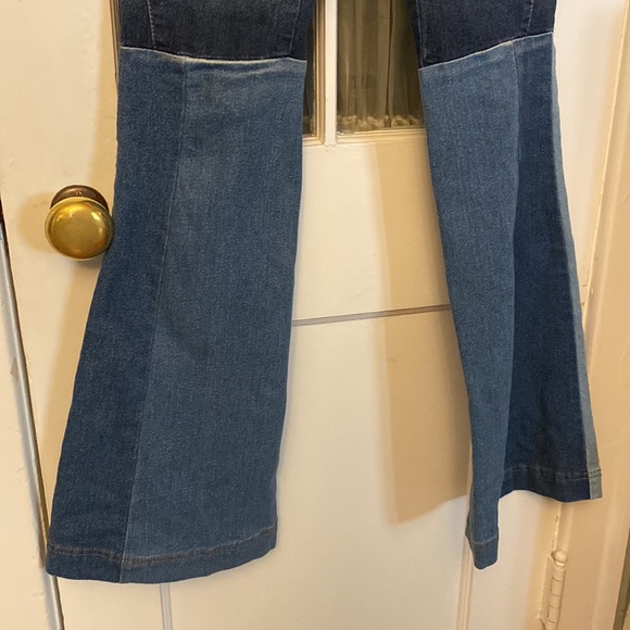 Venus Size 2 Patch Detail Flare Jeans - Picture 4 of 10